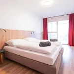 Lägenhetshotell Kitzski Living